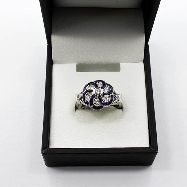 Diamond, Sapphire & Gold Ring (4.94g, 0.22cts, SP 1.05 cts) 1 Diamond, Sapphire & Gold Ring (4.94g, 0.22cts, SP 1.05 cts)