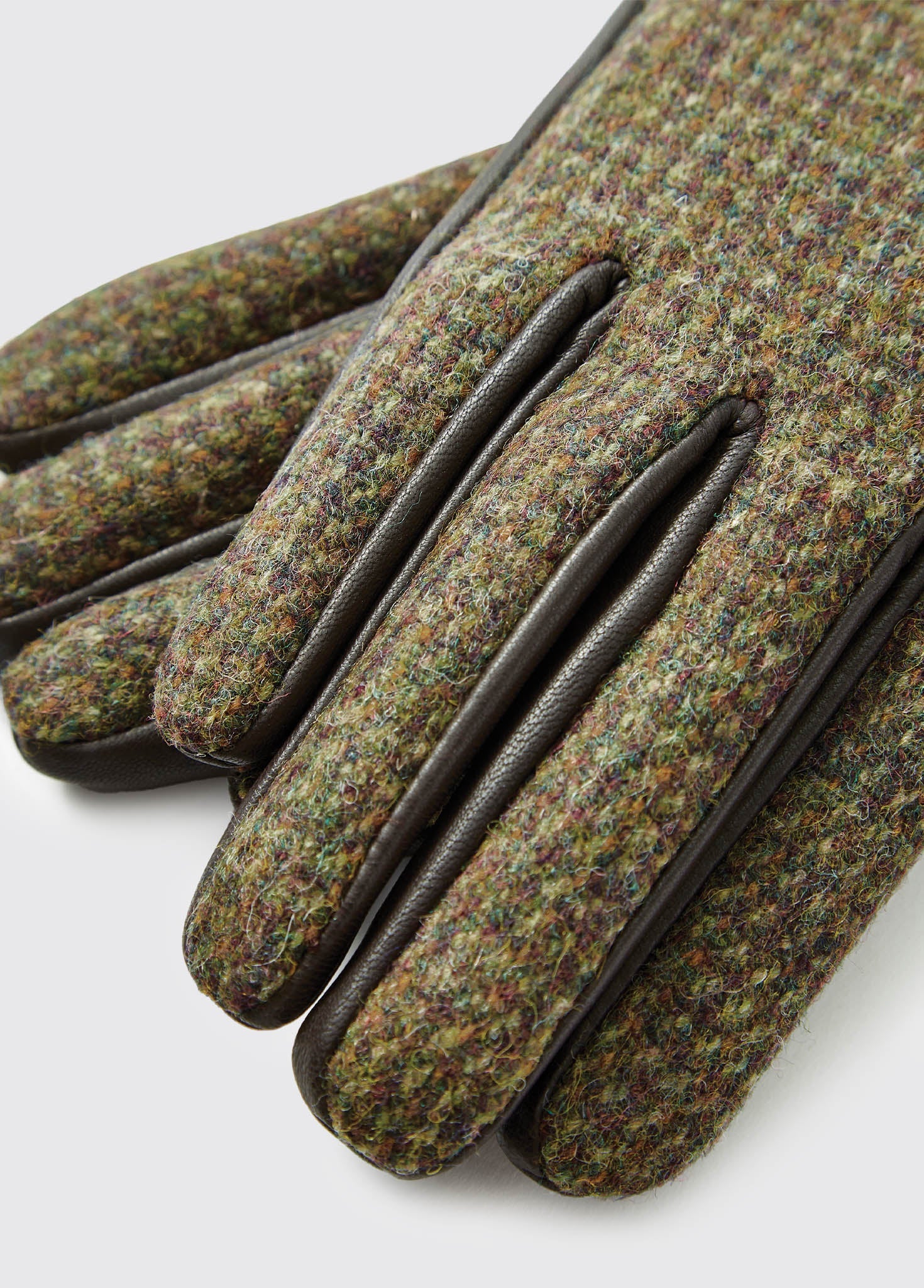 Dubarry Ballycastle Ladies Tweed & Leather Gloves - Heath 3 Dubarry Ballycastle Ladies Tweed & Leather Gloves - Heath - Image 3
