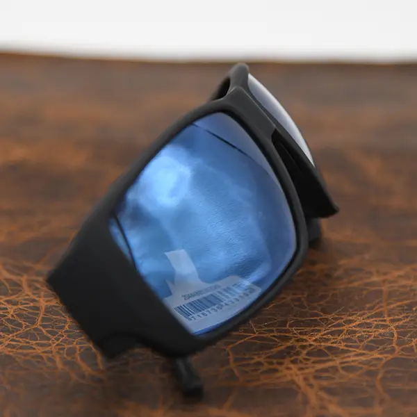 SMITH GUIDES XL Matte Black ChromaPop Polarized Blue 2044800363QG 2 SMITH GUIDES XL Matte Black ChromaPop Polarized Blue 2044800363QG