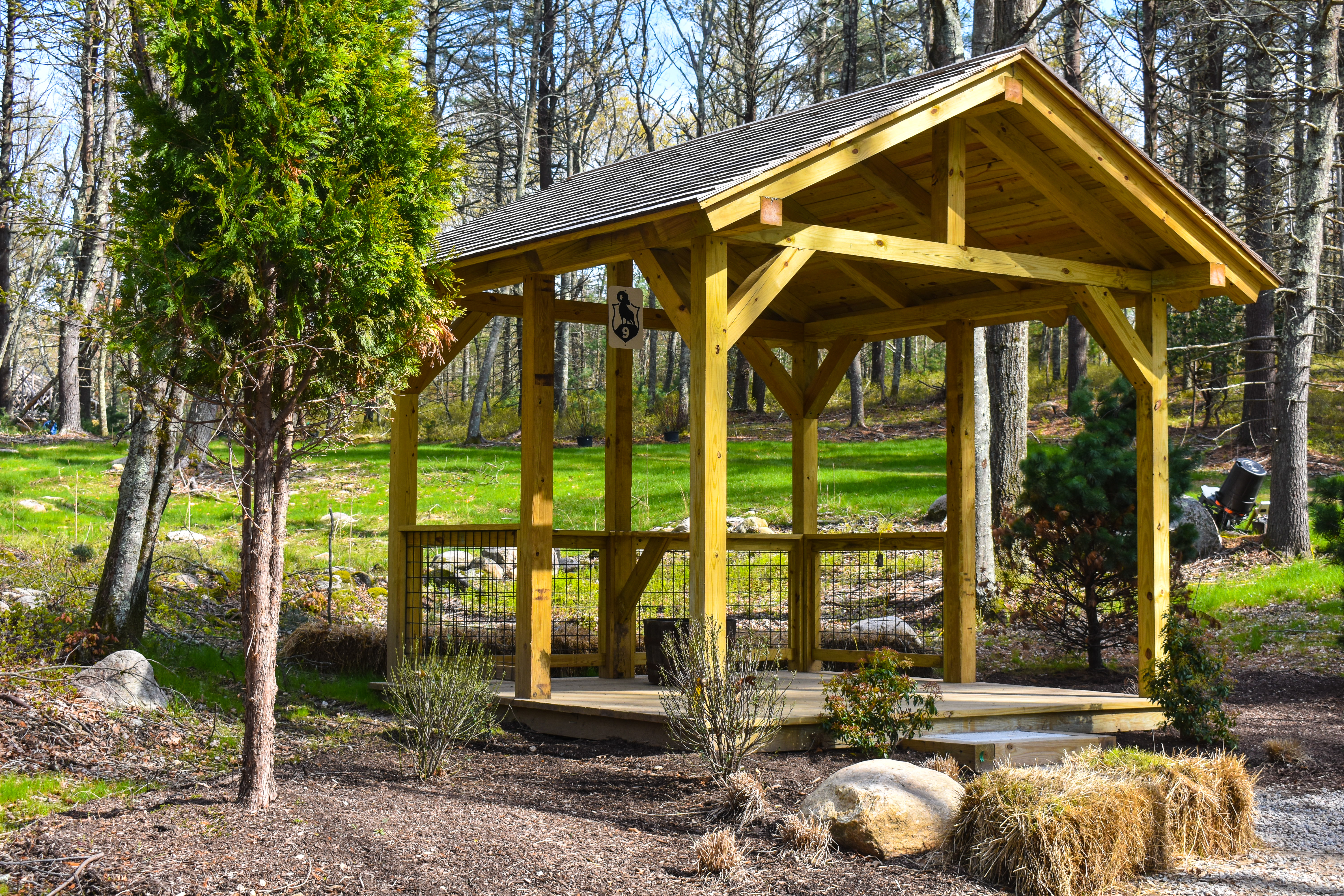 Station 9 — covered stand